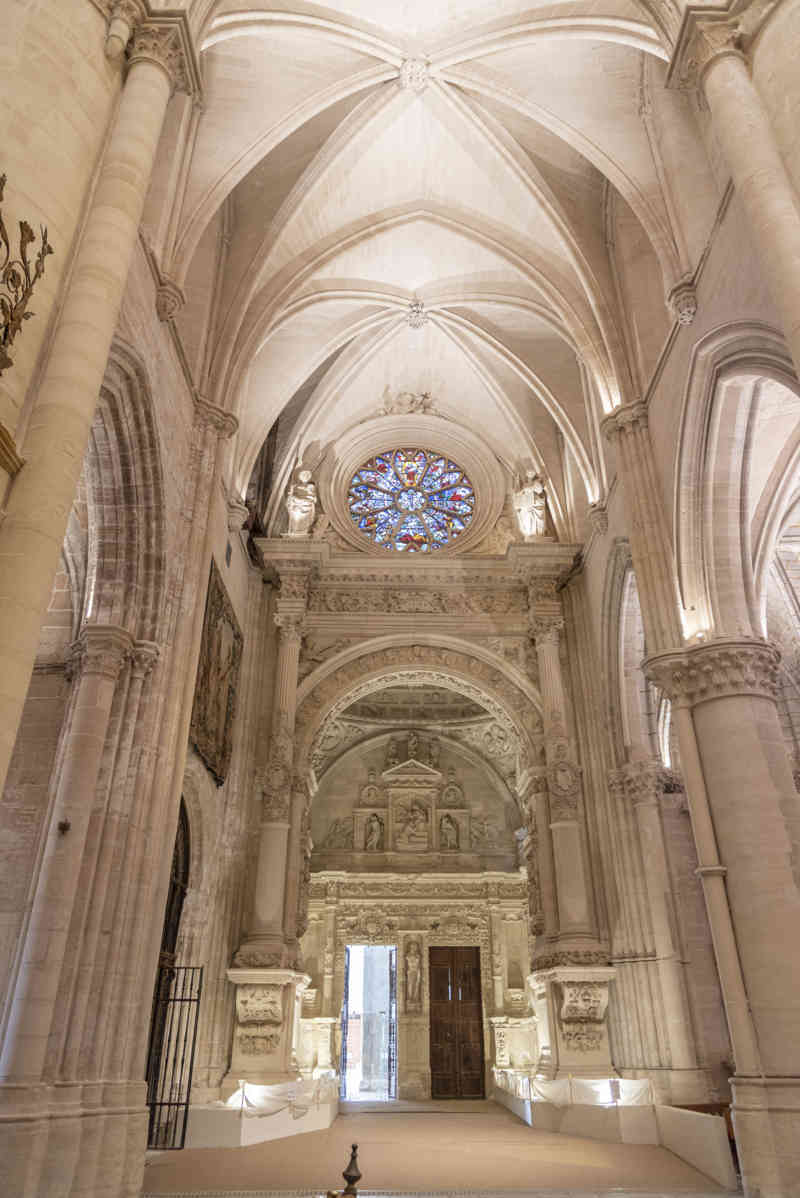 Cuenca 015 - catedral de Santa María y San Julián.jpg